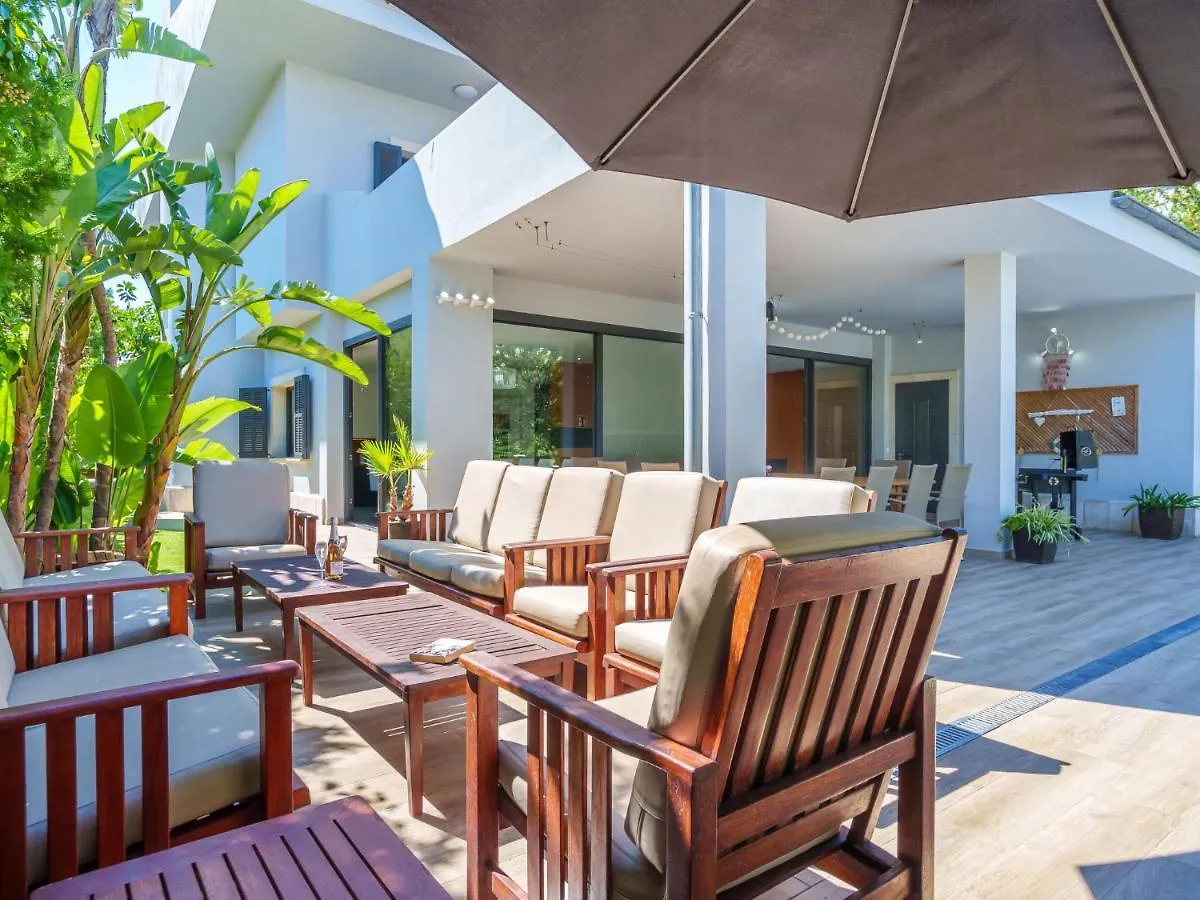 Villa Diagonal By Interhome Can Picafort